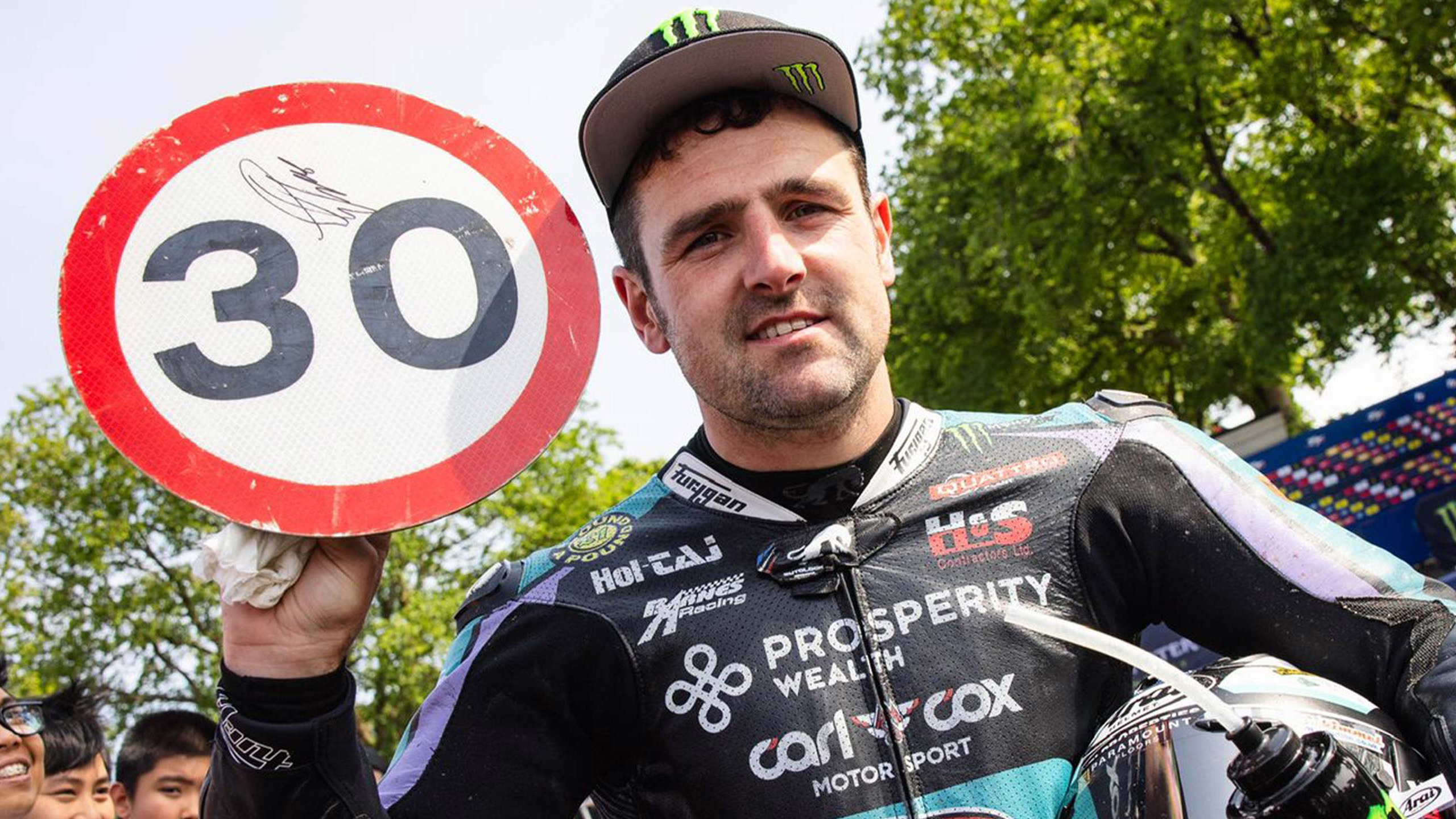 iomtt 25 dunlop supersport race 1 copy.jpg